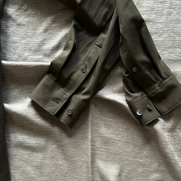 Theory button-up shirt - Picture 7 of 11